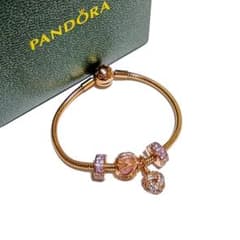 PANDORA✳️ローズゴールド 14Kメッキ チャーム付ブレスレット PANDORA✳️ローズゴールド 14Kメッキ チャーム付ブレスレット - メルカリ