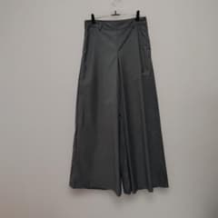 グレー ワイドパンツ サイドジッパーのサムネイル