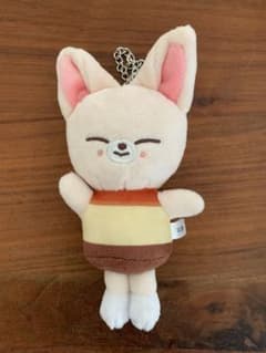 SKZOO  バッグチャーム　FoxI.Ny プリンのサムネイル