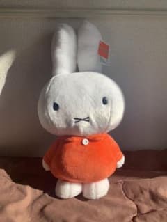 ミッフィー　特大サイズ　ぬいぐるみのサムネイル