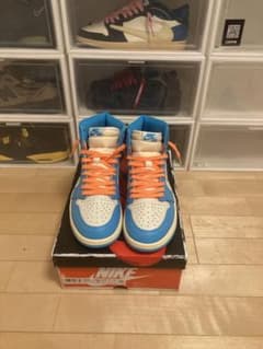 美品 Air Jordan 1 Retro High OG UNCのサムネイル