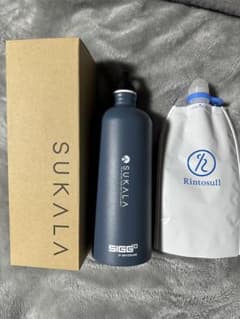 SUKAL ヨガラグと新品SIGGボトル　セット SUKALA SIGG 水素水ボトル 新品バッグ ラバリントスルヨガピラティス