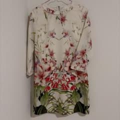 TED BAKER 長袖花柄ミニワンピースのサムネイル