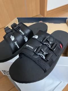 Supreme × The North Face Trekking Sandalのサムネイル