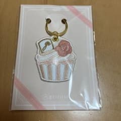 2026年度版 グリローズ カップケーキ刺繍 非売品 - メルカリ