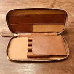 GE75 バハギア ラウンドジップペンケース プエブロ コニャック GE75 バハギア ラウンドジップペンケース プエブロ コニャック