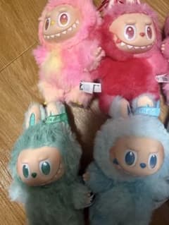 POP MART ラブブぬいぐるみ マスコット19体セットのサムネイル