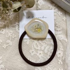 ハンドメイド レジン お花　ヘアゴム　ポニーフック　ブローチ　no.218のサムネイル