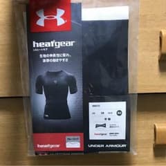 アンダーアーマー 半袖、新品、未使用、タグ付きのサムネイル