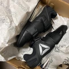 reebok トレーニングシューズ　バーベル　非売品のサムネイル