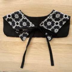 ミナペルホネン刺繍レース つけ襟 ブラック リボン付きのサムネイル