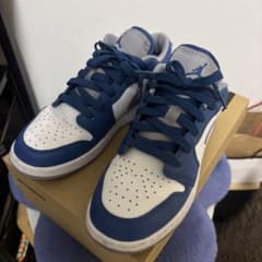 NIKE AIR JORDAN 1 LOWのサムネイル
