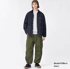 GU スーパーワイドカーゴパンツ Sサイズのサムネイル