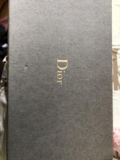 Dior サングラス 28000円から17000円に値下げのサムネイル