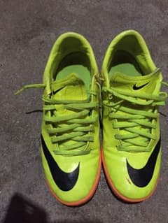 ナイキ サッカートレーニングスパイク 24.5cmのサムネイル