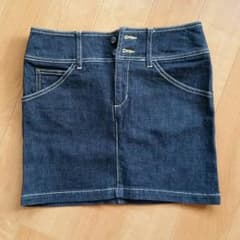 ☆美品☆キャサリンハムネット ストレッチデニム ミニスカートのサムネイル