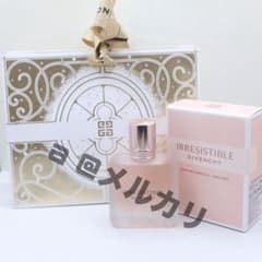 ヒョンジン サイン刻印入　ジバンシー　イレジスティブル ヘアミスト givenchyジバンシィ イレジスティブルヘアミスト刻印サイン入り