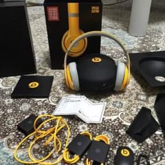 値下げしました！Beats studio V2 ORG 限定カラー オレンジのサムネイル