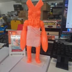 Vinart バルタン星人 ソフビ フィギュア オレンジ Vinart バルタン星人 ソフビ フィギュア オレンジ - メルカリ
