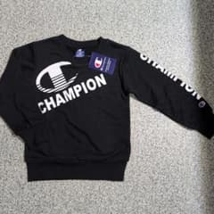 新品未使用Champion ブラック トレーナー 130のサムネイル