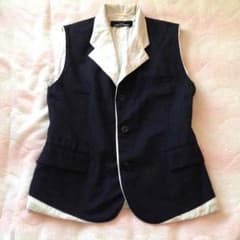 kei ma様専用‼︎コム デ ギャルソン 袖なしジャケットのサムネイル