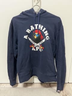 A BATHING APE Pirate Store パーカー　Mのサムネイル