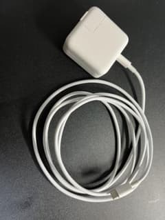 Apple純正 30W USB-C電源アダプタのサムネイル