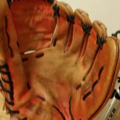 硬式グローブ　軟式金属バット　セットのサムネイル