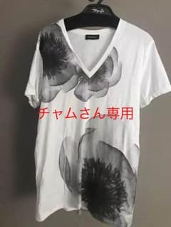クリスヴァンアッシュVネックTシャツのサムネイル