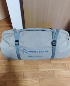 ホールアース WHOLE EARTH テントのサムネイル