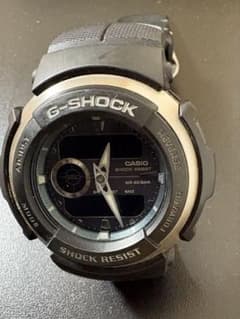 G-SHOCK G-300 デジタル腕時計(現在動いていません！)のサムネイル
