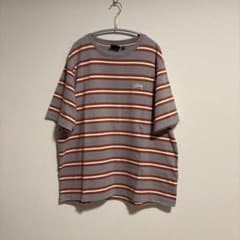STUSSY ストライプ グレー×オレンジ Tシャツ Mサイズのサムネイル