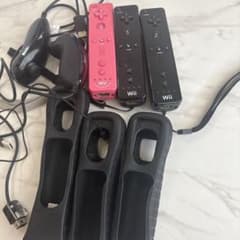 Nintendo Wii Remote and Nunchuk Set