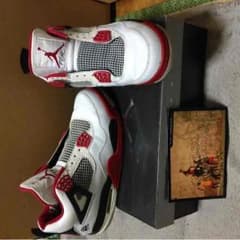 AIR JORDAN4 RETROのサムネイル