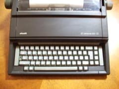 【伊】Olivetti ET personal 510-II 電子タイプライターのサムネイル