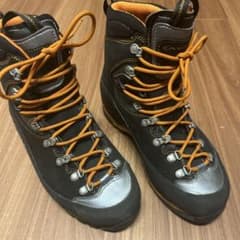 【ほぼ未使用】AKU ヤツミネ GTX YATUMINE UK6.0 25cmのサムネイル