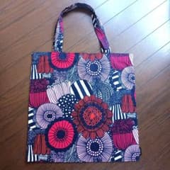 にゃお ＊断捨離中＊様marimekko マリメッコ　 トートバッグ　エコバックのサムネイル