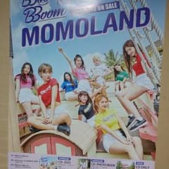 MOMOLAND ポスターのサムネイル