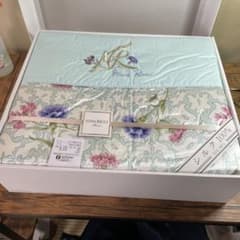 新品 外箱ありNINA RICCI 肌布団 掛け布団 - メルカリ