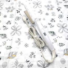 ほぼ未使用★付属品完備 KINUJO 絹女 ストレート アイロン ホワイト ほぼ未使用》 KINUJO 絹女 ストレート アイロン ホワイト - メルカリ