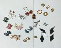 ピアス まとめ売り 25点セットのサムネイル