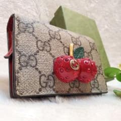 美品 希少 GUCCI さくらんぼ GGスプリーム レザー チェリー - メルカリ