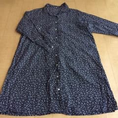 杏さま専用【お値下げ！】無印良品 花柄のシャツワンピースのサムネイル