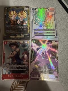 ドラゴンボールカード ワンピースカード 4枚セットのサムネイル
