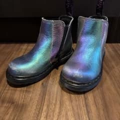 Dr. Martens キッズ ブーツ メタリック レインボーのサムネイル