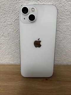 Apple iPhone13 本体　128GB スターライトのサムネイル