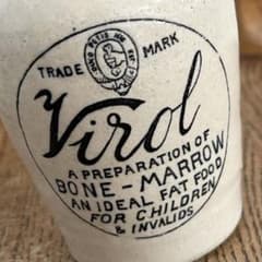 ラスト！レア！Virol◇イギリスアンティークボトルMサイズ◇手に