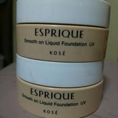 ESPRIQUE  リキッドファンデーションのサムネイル