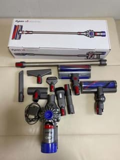 ダイソンDyson v8 absolute extra 付属部品　スタンド付き ダイソンDyson v8 absolute extra 付属部品 スタンド付き - メルカリ
