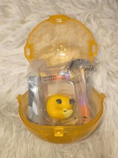 よこみぞゆりのなんでもいきもの ミニチュアパッケージチャーム　だめぎつね　ガチャのサムネイル